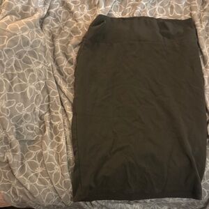 Elegant Black Pencil Skirt